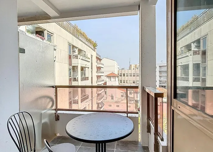 Résidence Graziella 527 * Juan-les-Pins